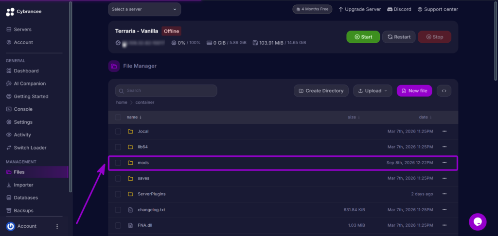 Selecting the mods folder in the Cybrancee server file manager.